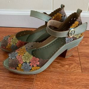 L’artiste- Spring Step open toe shoe